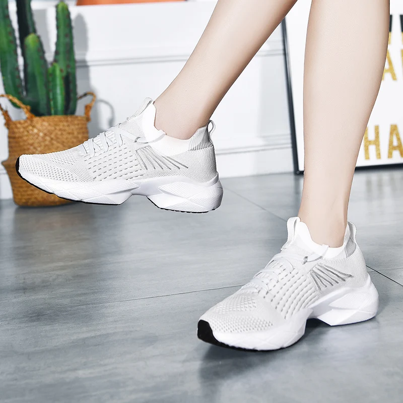 2019 hot sale Factory custom breathable Casual new fashion sneakers women running sport shoes, Optional
2019 hot sale Factory custom breathable Casual new fashion sneakers women running sport shoes, Optional