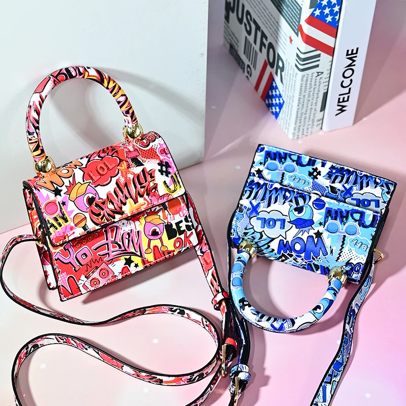 Trending Graffiti Bags Women Handbags Ladies Shoulder Designer Crossbody Purses for Women 2022
Trending Graffiti Bags Women Handbags Ladies Shoulder Designer Crossbody Purses for Women 2022