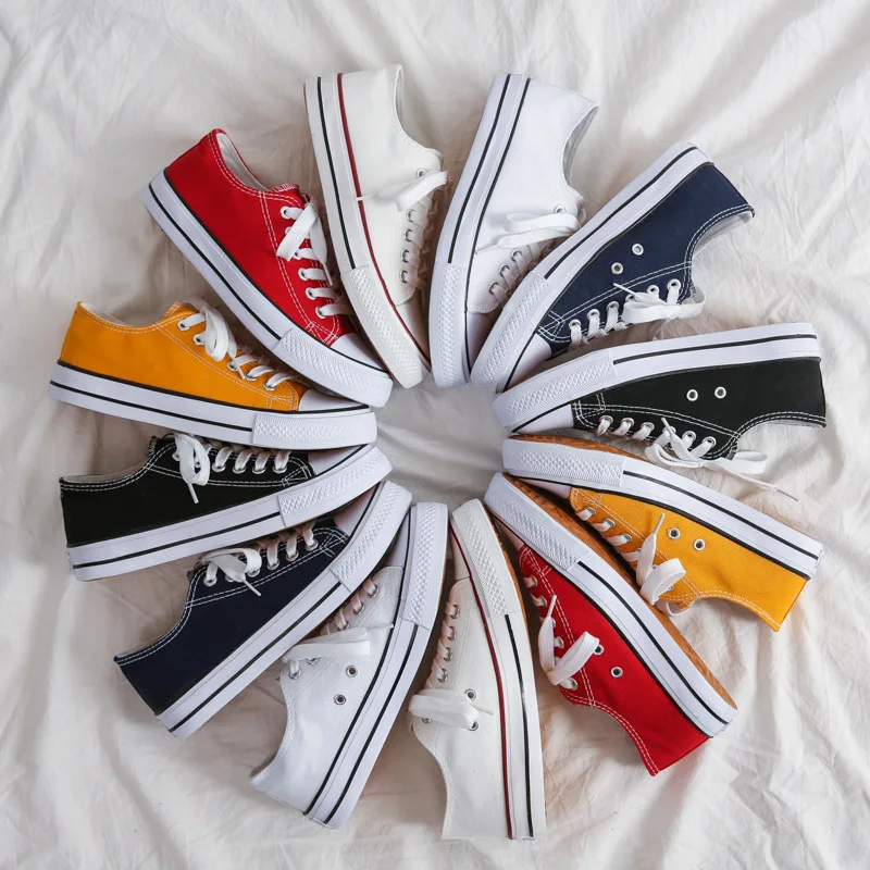 2022 New Wholesale Low Cut Sneakers Flat Plain Black White Student Canvas Vulcanize Shoes
2022 New Wholesale Low Cut Sneakers Flat Plain Black White Student Canvas Vulcanize Shoes