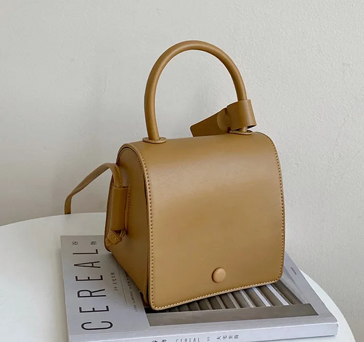 2021 Hot sell fashion women single shoulder bag ladies handbags wholesale small square bag handbags crossbody, 4color option
2021 Hot sell fashion women single shoulder bag ladies handbags wholesale small square bag handbags crossbody, 4color option