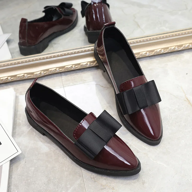 Bow pointed casual low top single shoes women's flat bottom shallow mouth simple set foot commuter women's leather shoes, Picture
Bow pointed casual low top single shoes women's flat bottom shallow mouth simple set foot commuter women's leather shoes, Picture