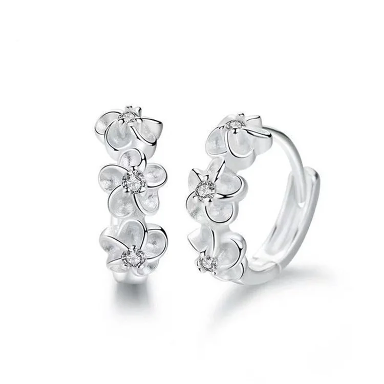 Earings Women Flower Simplicity Jewelry Gift Plated Silver Korean Fashion Ladies Earrings, Silver color
Earings Women Flower Simplicity Jewelry Gift Plated Silver Korean Fashion Ladies Earrings, Silver color