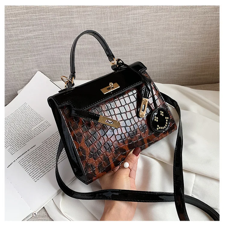 Latest Leopard Women Hand Bags Fashion Ladies Designer Crossbody Tote Shoulder Purses And Handbags For Women
Latest Leopard Women Hand Bags Fashion Ladies Designer Crossbody Tote Shoulder Purses And Handbags For Women