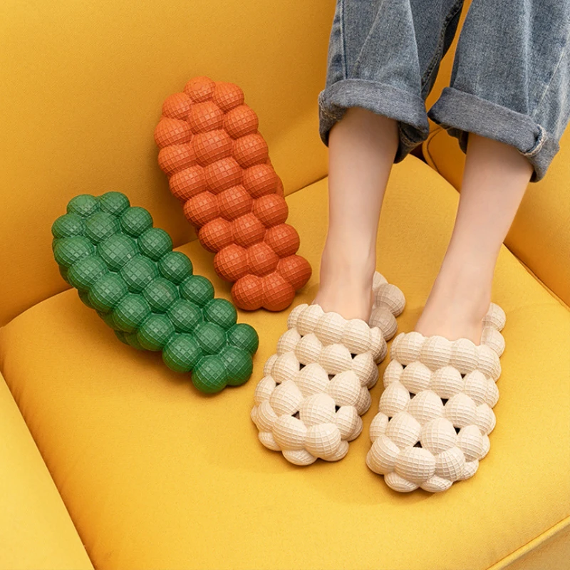 2022 Unisex Summer EVA Shoes Woman Sandals Fashion Home House Flip Flops Massage Bottom Bubble Men Slides Slippers For Women
2022 Unisex Summer EVA Shoes Woman Sandals Fashion Home House Flip Flops Massage Bottom Bubble Men Slides Slippers For Women