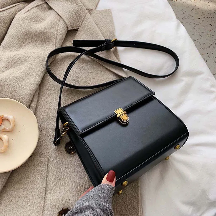 Retro Casual Square Bag Women 2020 Sacs Bag Women Handbags Messenger Bag Leather Handbags For Women, 3colors
Retro Casual Square Bag Women 2020 Sacs Bag Women Handbags Messenger Bag Leather Handbags For Women, 3colors