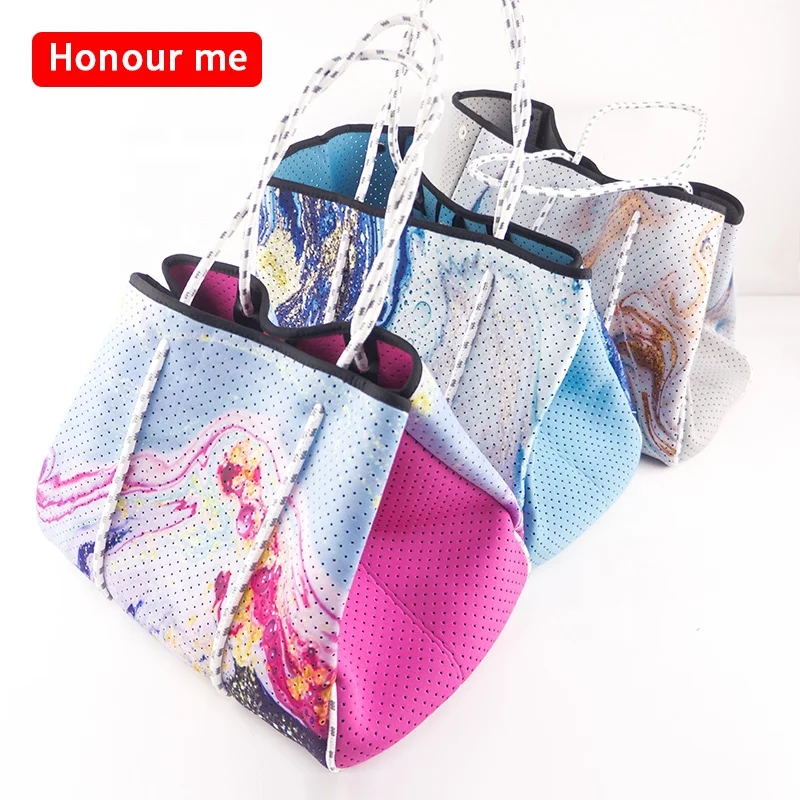 Luxury Neoprene Bag Large Capacity Tote Beach Bags Marbling Neoprene Bag Waterproof Handbags
Luxury Neoprene Bag Large Capacity Tote Beach Bags Marbling Neoprene Bag Waterproof Handbags