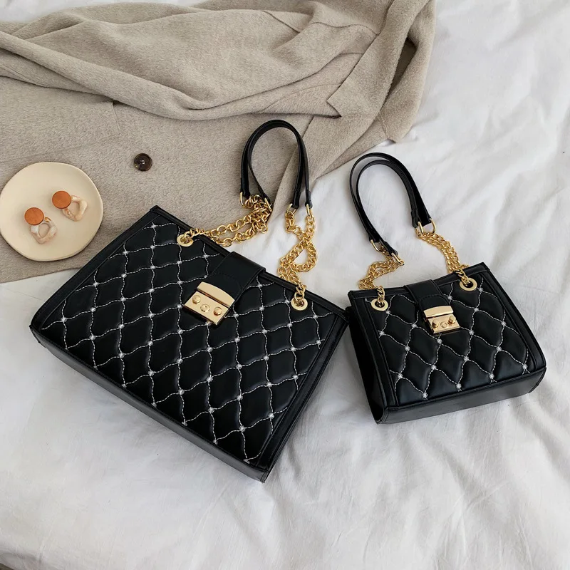 2021 fashion soft PU leather diamond ladies crossbody handbag women designer shoulder bags with chain, 4 colors
2021 fashion soft PU leather diamond ladies crossbody handbag women designer shoulder bags with chain, 4 colors