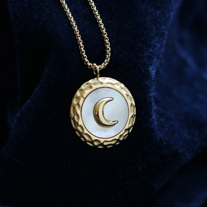 New Models Coin Moon Design With White Shell Stainless Steel Gold Plated Crescent Moon Pendant Necklace, 18k gold
New Models Coin Moon Design With White Shell Stainless Steel Gold Plated Crescent Moon Pendant Necklace, 18k gold