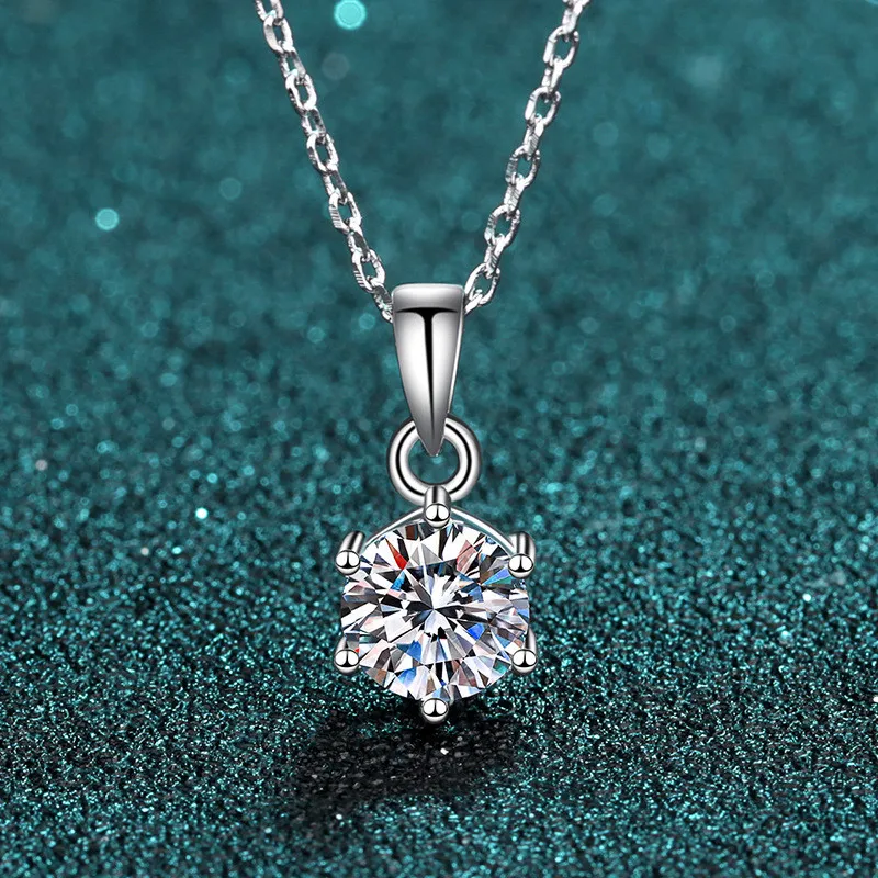 Silver 925 Original Diamond Test Past Round Brilliant Cut 0,5-3 Carat D Color Moissanite Pendant Necklace Gemstone Party Chain
Silver 925 Original Diamond Test Past Round Brilliant Cut 0,5-3 Carat D Color Moissanite Pendant Necklace Gemstone Party Chain
