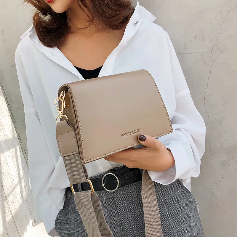 Small square bags woman new trend wide shoulder strap simple small bag fashion pu handbags shoulder messenger bags for women, 3 colors
Small square bags woman new trend wide shoulder strap simple small bag fashion pu handbags shoulder messenger bags for women, 3 colors