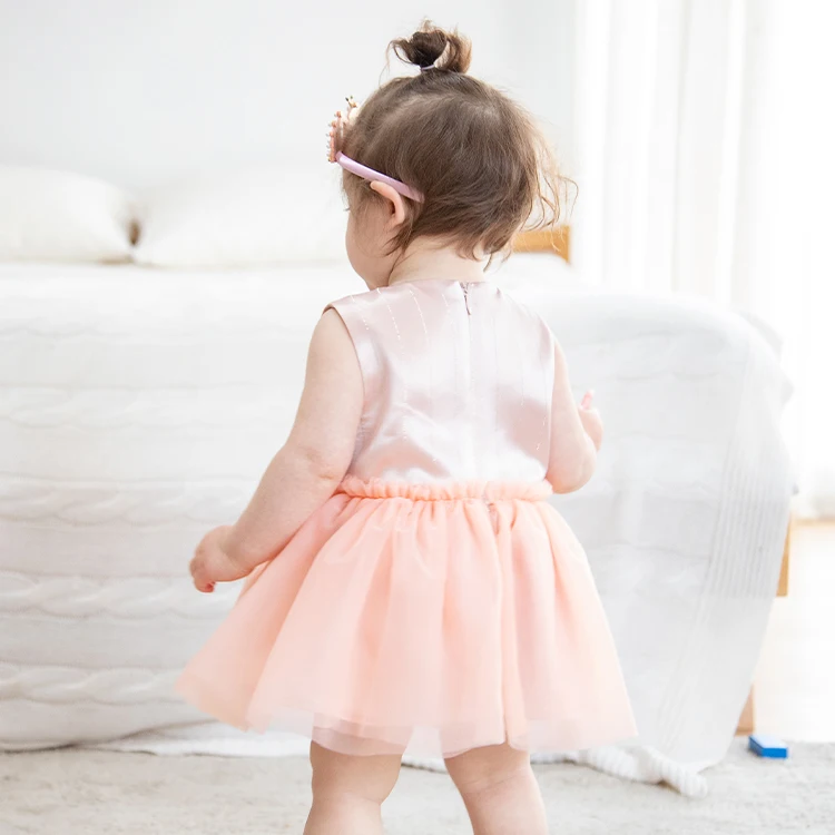 2021 Birthday Silk Satin Dress Baby Girl Sleeveless Summer Clothing Baby Girl Tulle Princess Dress, Red/pink/green
2021 Birthday Silk Satin Dress Baby Girl Sleeveless Summer Clothing Baby Girl Tulle Princess Dress, Red/pink/green