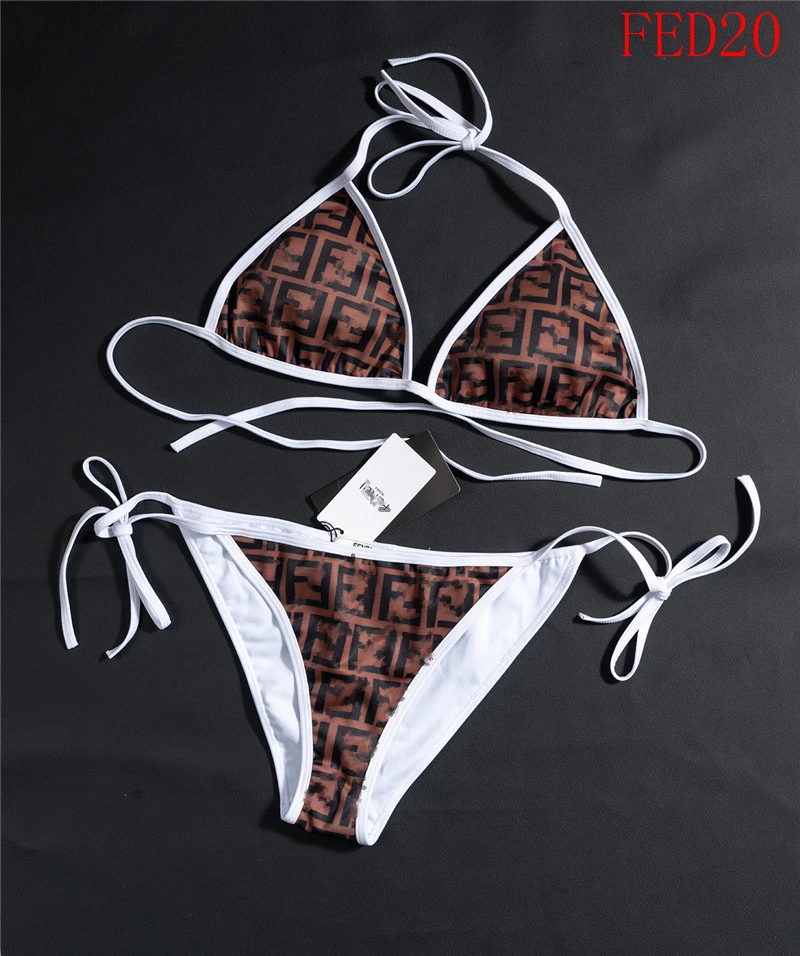 2021 Sexy Ladies Inner Wear New Women Design Underwear Transparent Clear Letter Brand Luxury Designer Bra Set
2021 Sexy Ladies Inner Wear New Women Design Underwear Transparent Clear Letter Brand Luxury Designer Bra Set