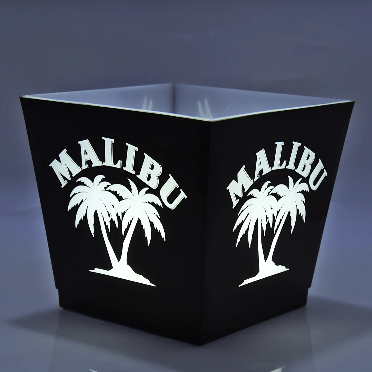 Lounge bar pub 10L pp square LED ice buckets with oil painted for beverages, Custom color you want
Lounge bar pub 10L pp square LED ice buckets with oil painted for beverages, Custom color you want