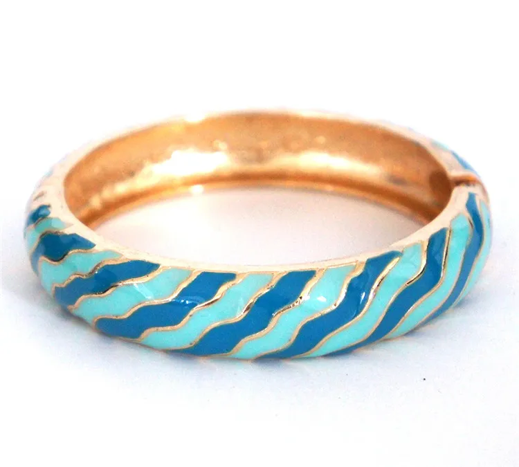 WIIPU Wave Stripe Rainbow Color Cloisonne Open Bracelet Fashion Jewelry Thick Bracelet
WIIPU Wave Stripe Rainbow Color Cloisonne Open Bracelet Fashion Jewelry Thick Bracelet