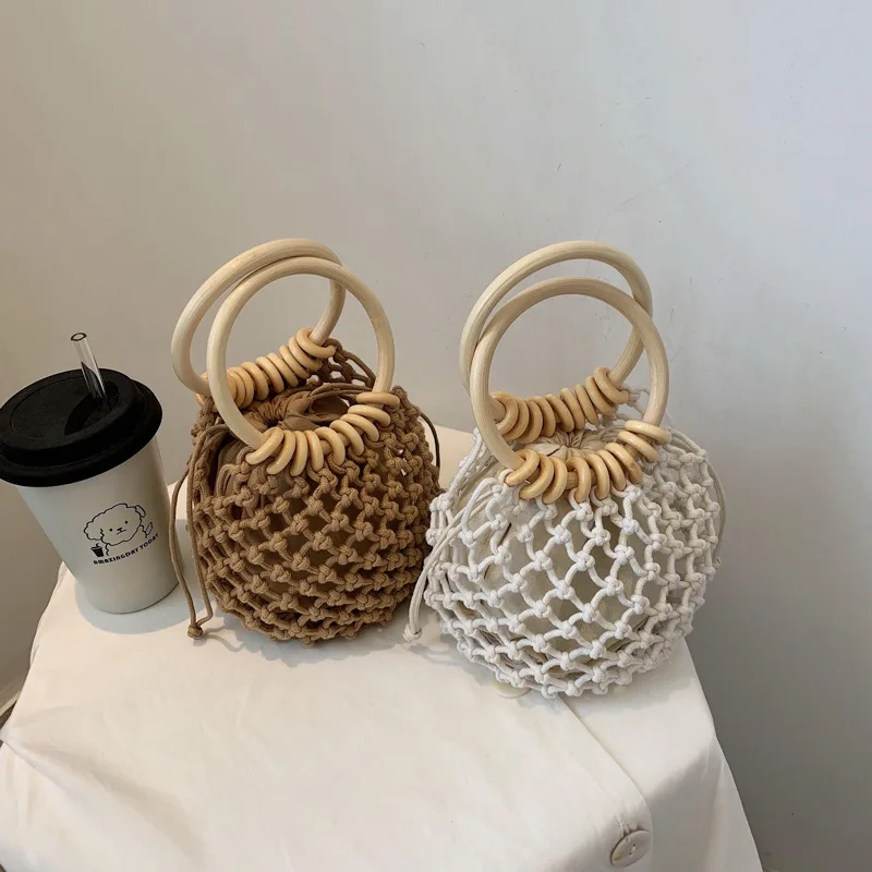 2021 Summer hollowed Out woven bag unique design ring handle handbags for women female clutch purses
2021 Summer hollowed Out woven bag unique design ring handle handbags for women female clutch purses