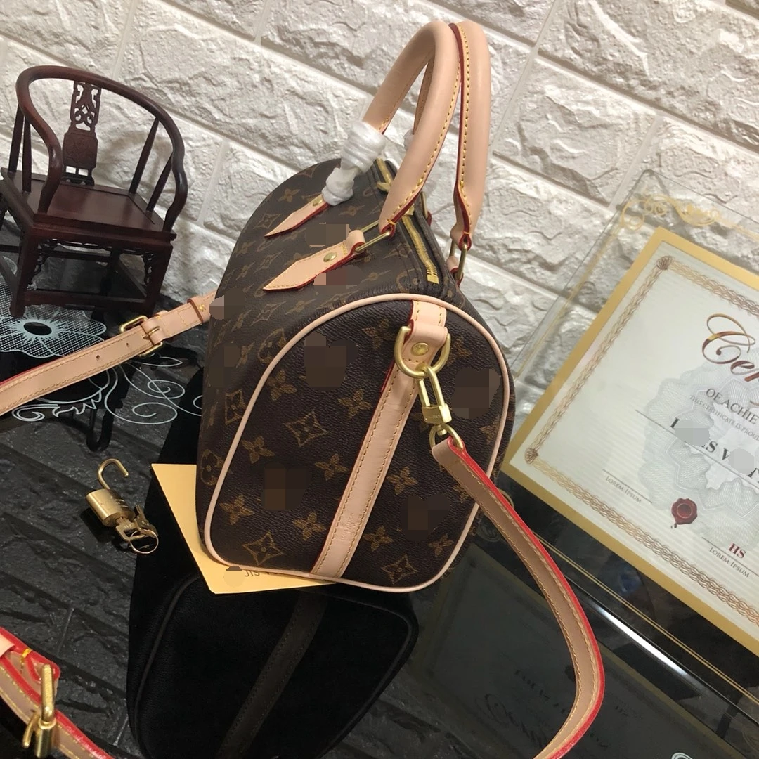 Hot Sell Famous Brand Replicate Luxury Women Handbag Ladies Small Metal Chain Quality PU Leather Shoulder Bag, Gucci-bag-luxury-handbag
Hot Sell Famous Brand Replicate Luxury Women Handbag Ladies Small Metal Chain Quality PU Leather Shoulder Bag, Gucci-bag-luxury-handbag