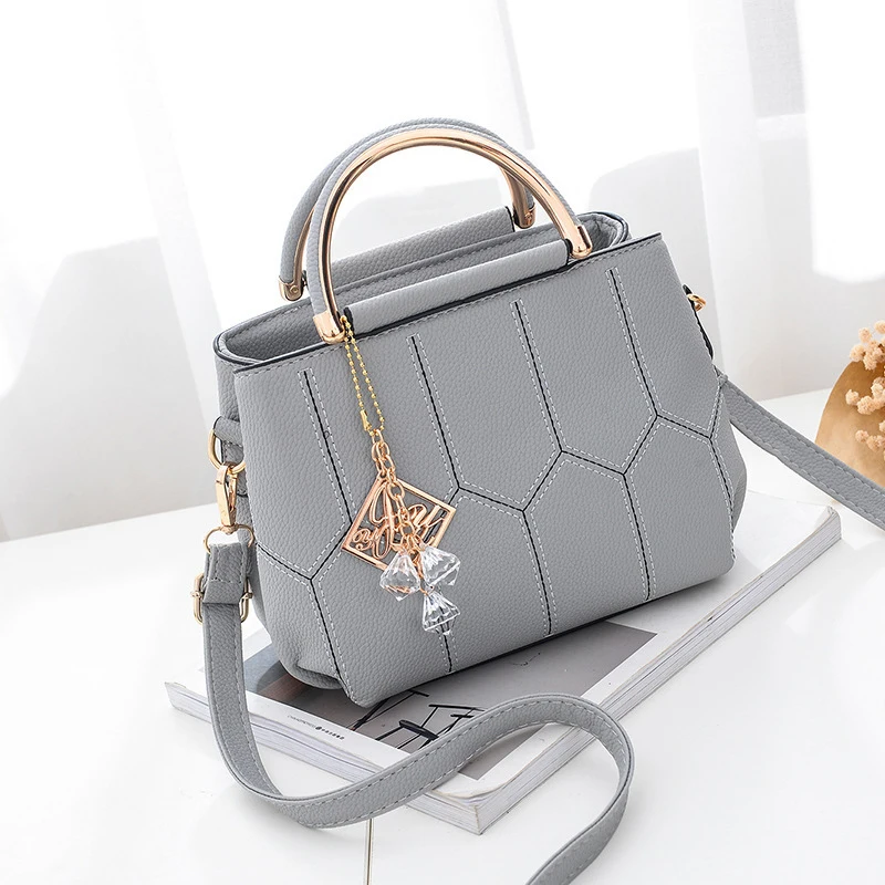 Hot Sales Borsetta Shoulder Bag Durable Custom Logo Handbag Pure Color PU Crossbody Bag For Ladies, Multicolor
Hot Sales Borsetta Shoulder Bag Durable Custom Logo Handbag Pure Color PU Crossbody Bag For Ladies, Multicolor