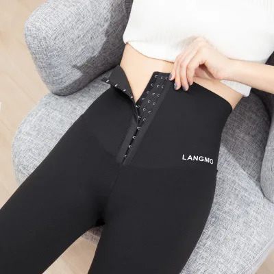Autumn And Winter Corset Breasted Yoga Pants Female Belly Shark Skin Leggings Fitness Wear Tight Yoga Skinny Leggings
Autumn And Winter Corset Breasted Yoga Pants Female Belly Shark Skin Leggings Fitness Wear Tight Yoga Skinny Leggings