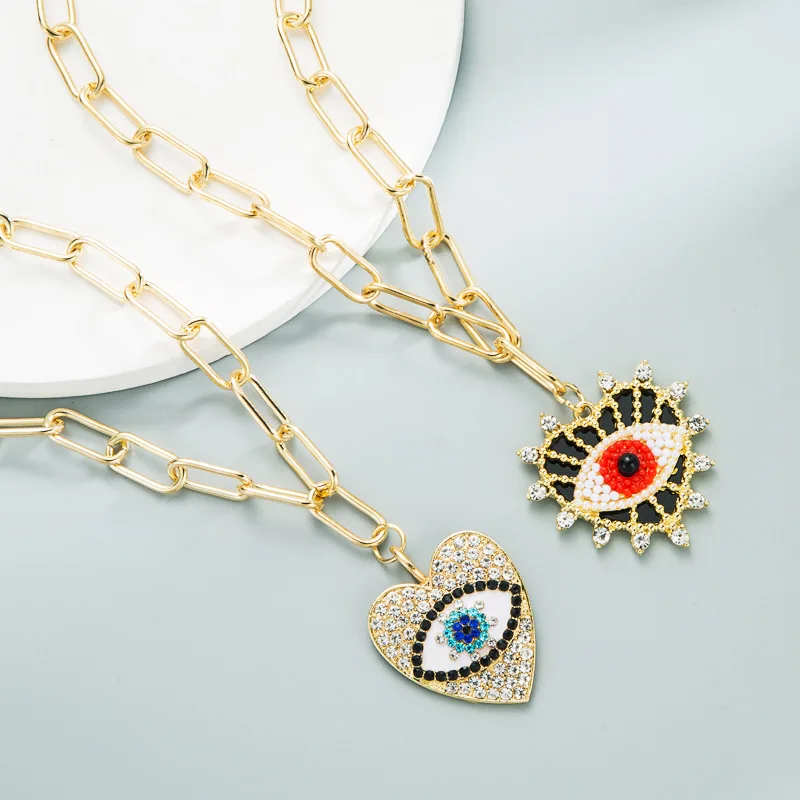 New Trendy 18k Gold Plated Chain Inlay Zircon Round Devil Eye of Demon Pendant Charm Necklace for Women
New Trendy 18k Gold Plated Chain Inlay Zircon Round Devil Eye of Demon Pendant Charm Necklace for Women