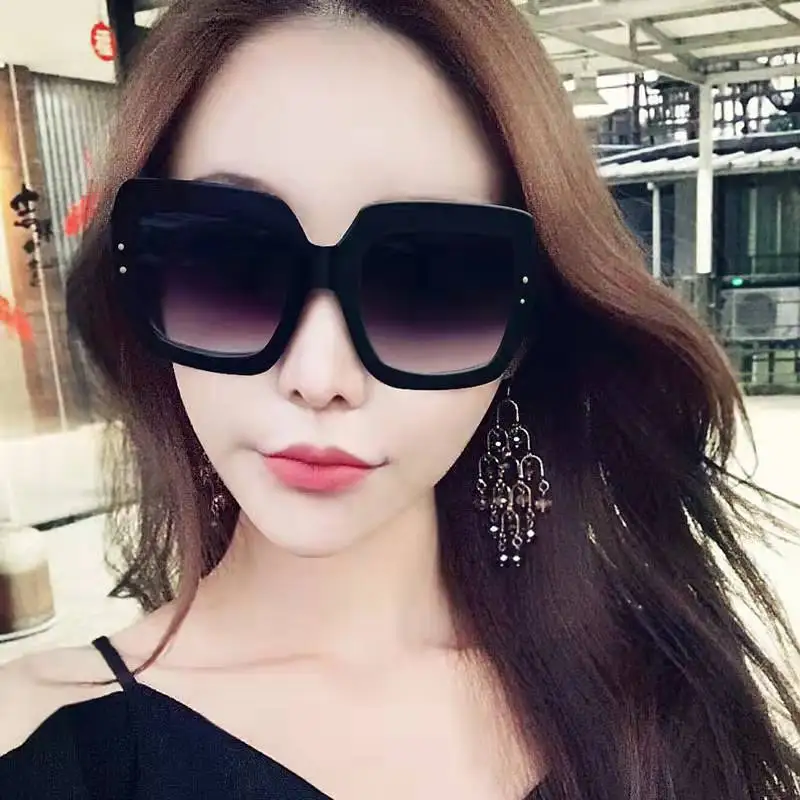 Oversized Sunglasses Women Square Retro Leopard Sunglasses River Custom Square Plastic Frame Trendy Blue Lens Glasses
Oversized Sunglasses Women Square Retro Leopard Sunglasses River Custom Square Plastic Frame Trendy Blue Lens Glasses