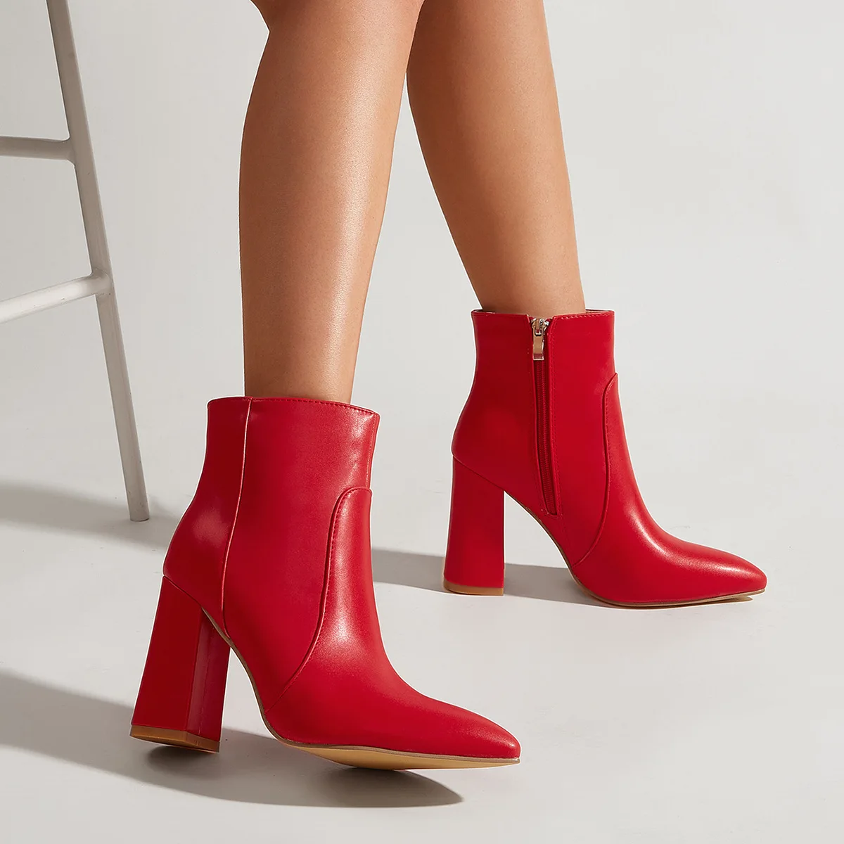 2021 Winter Women Boot PU Leather Fashion Boot Fall Thigh High Heel Jelly Casual Outdoor Long Shoe Sexy Lady Dress Shoe Boot
2021 Winter Women Boot PU Leather Fashion Boot Fall Thigh High Heel Jelly Casual Outdoor Long Shoe Sexy Lady Dress Shoe Boot