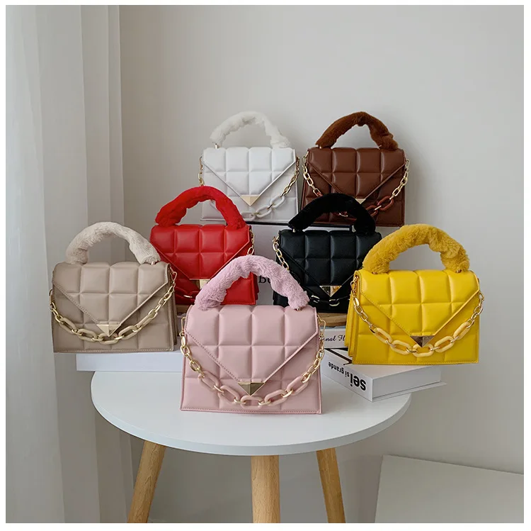 2021 Fashion Wholesale Women Chain purses PU Handbag Triangle Cover Fur Handle Shoulder bag, 7 colors
2021 Fashion Wholesale Women Chain purses PU Handbag Triangle Cover Fur Handle Shoulder bag, 7 colors