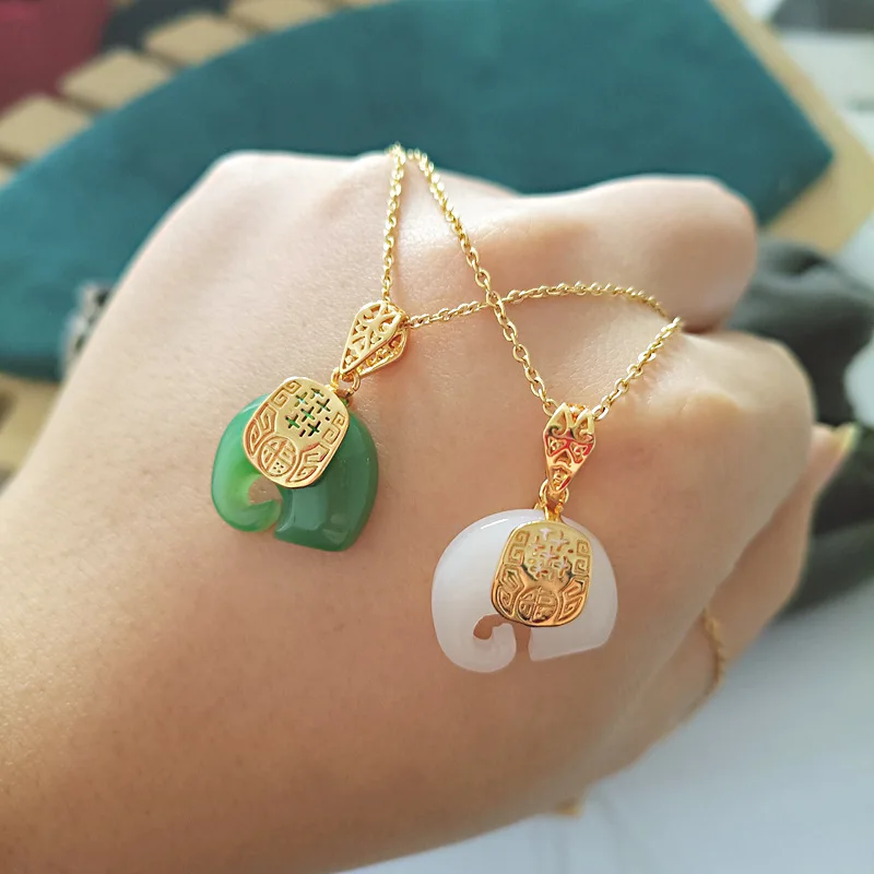 Retro 925 Silver Natural Jade Pendant Ancient Gold Auspicious Elephant Necklace
Retro 925 Silver Natural Jade Pendant Ancient Gold Auspicious Elephant Necklace