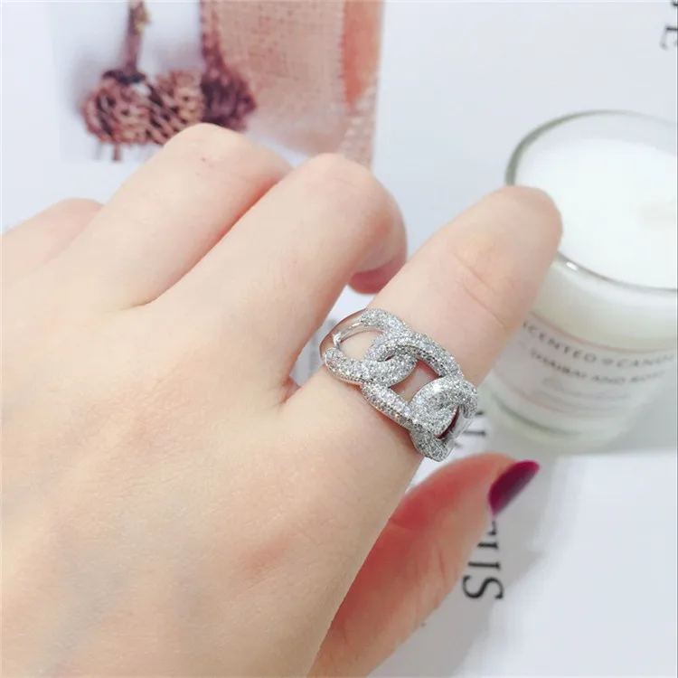 S925 sterling silver ring female wide mouth micro inlaid three-link ring full diamond ring hand jewelry, Picture shows
S925 sterling silver ring female wide mouth micro inlaid three-link ring full diamond ring hand jewelry, Picture shows
