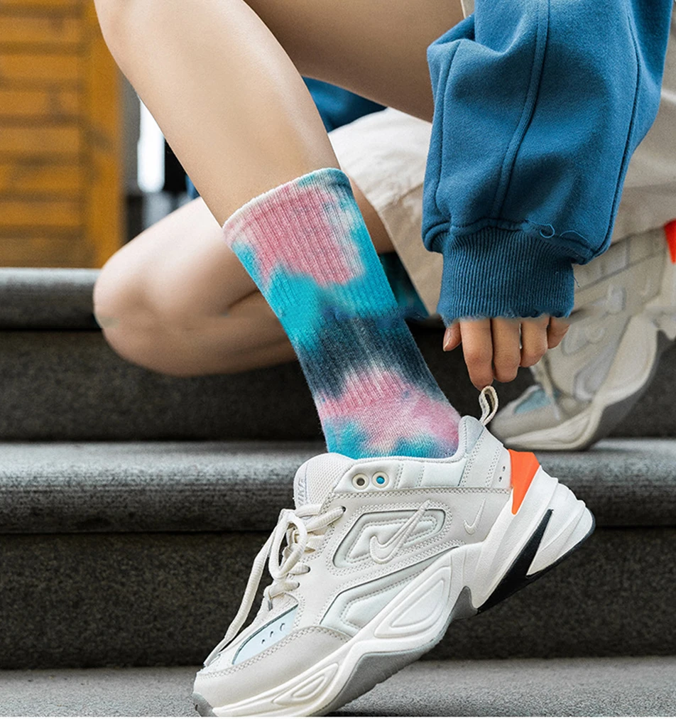 2020 fashion luxury sports socks hip hop street skateboard long sock tie-dye sweat breathable Blended colorful socks
2020 fashion luxury sports socks hip hop street skateboard long sock tie-dye sweat breathable Blended colorful socks