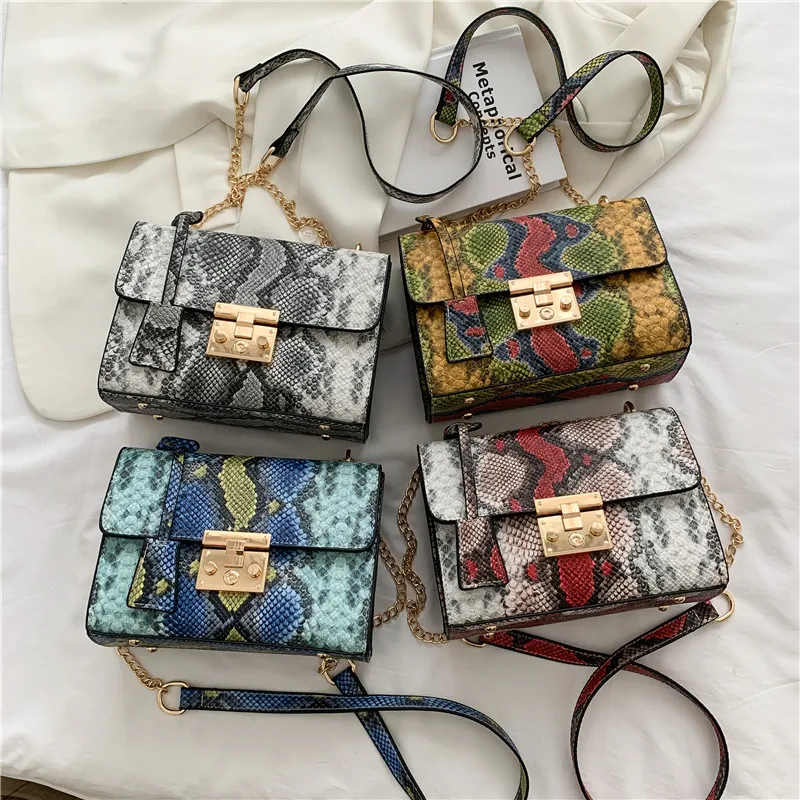 2020 New Ladies Popular Snake Print Purses Females Fashion Handbags Woman Chain Hand Bags
2020 New Ladies Popular Snake Print Purses Females Fashion Handbags Woman Chain Hand Bags