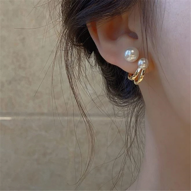 pendiente S925 silver needle pearl earrings personality design earrings retro temperament versatile stud earrings for women
pendiente S925 silver needle pearl earrings personality design earrings retro temperament versatile stud earrings for women