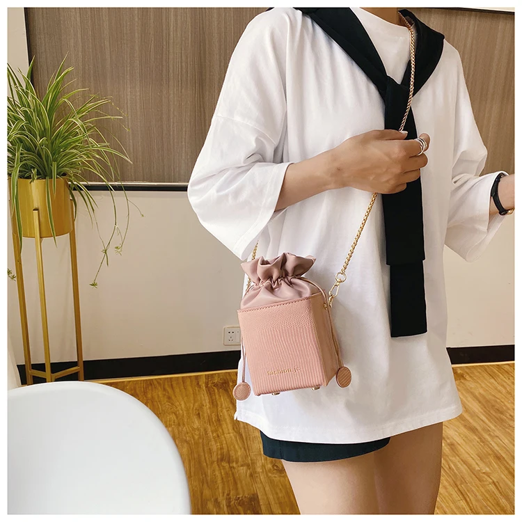 new arrivals autumn and winter ladies purses and handbags chains mini black khaki ladies bucket square hand bags, Multicolor
new arrivals autumn and winter ladies purses and handbags chains mini black khaki ladies bucket square hand bags, Multicolor