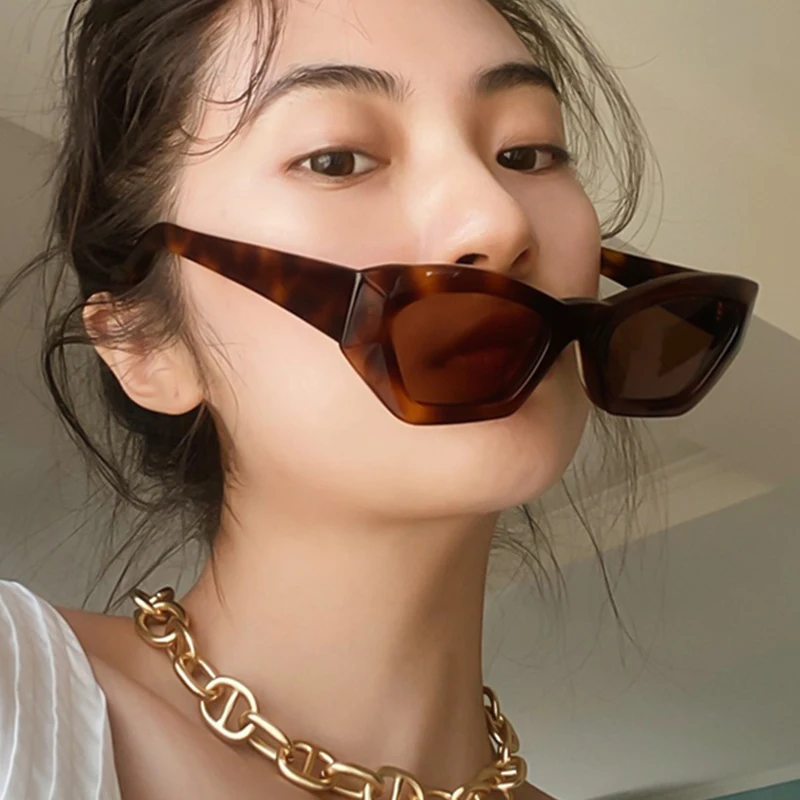 Nx5192 Hottest Tiny Female Sun Glasses 2021 Sunglasses Vintage Small Frame Cat Eye Sunglasses, 10 colors
Nx5192 Hottest Tiny Female Sun Glasses 2021 Sunglasses Vintage Small Frame Cat Eye Sunglasses, 10 colors