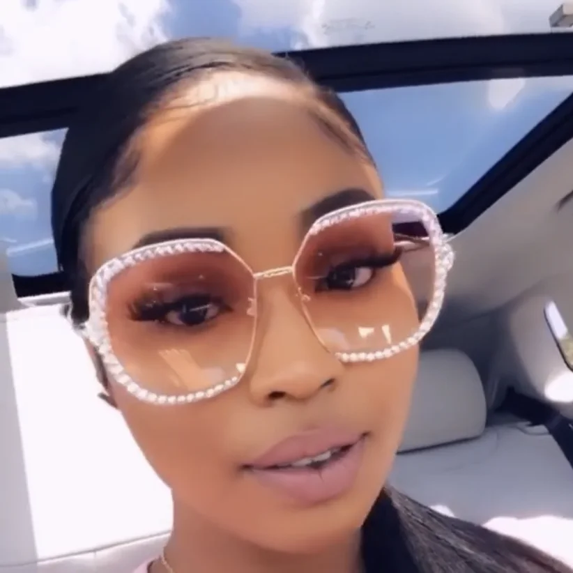 89513 New Retro Women Big Metal Frame Bling Bling Round Sunglasses With Diamonds 2020, As picture
89513 New Retro Women Big Metal Frame Bling Bling Round Sunglasses With Diamonds 2020, As picture