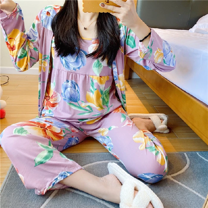 Spring And Autumn Milk Silk Three Piece Pajama Suit Comfortable Long Pants Home Clothes Women, 5 colors
Spring And Autumn Milk Silk Three Piece Pajama Suit Comfortable Long Pants Home Clothes Women, 5 colors