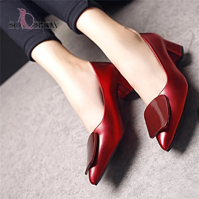 Shoe Factory Ladies Leather Dress Women Chunky low pointed toe Heel Shoes with decoration for ladies
Shoe Factory Ladies Leather Dress Women Chunky low pointed toe Heel Shoes with decoration for ladies
