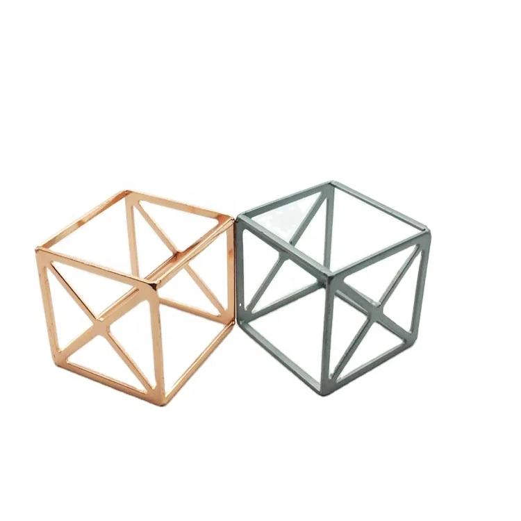 2020 Hot in Cosmetics The New Released Metal Makeup Sponge Egg Powder Puff Display Stand, Rose gold, gold, silver, etc
2020 Hot in Cosmetics The New Released Metal Makeup Sponge Egg Powder Puff Display Stand, Rose gold, gold, silver, etc