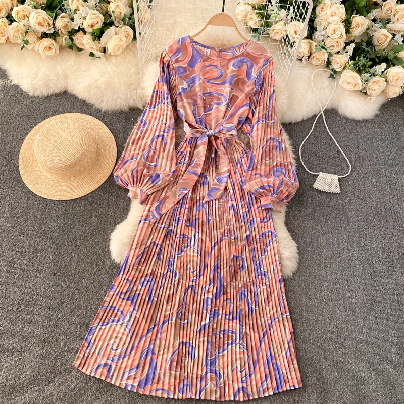 Europe station 2021 Small design heavy pressure pleated bubble sleeve tie in long dress women, Picture
Europe station 2021 Small design heavy pressure pleated bubble sleeve tie in long dress women, Picture