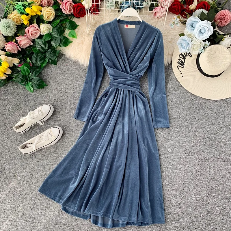 Women Flannel Long Dress Elegant Vintage Design Solid Color Beautiful Autumn Dress for Lady
Women Flannel Long Dress Elegant Vintage Design Solid Color Beautiful Autumn Dress for Lady