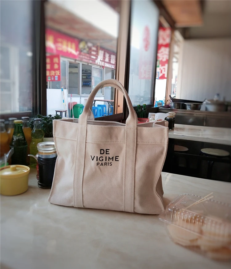 Wholesale women hand bag canvas bag cotton canvas tote shopping bag with custom printed logo, White,black.blue,coffee
Wholesale women hand bag canvas bag cotton canvas tote shopping bag with custom printed logo, White,black.blue,coffee