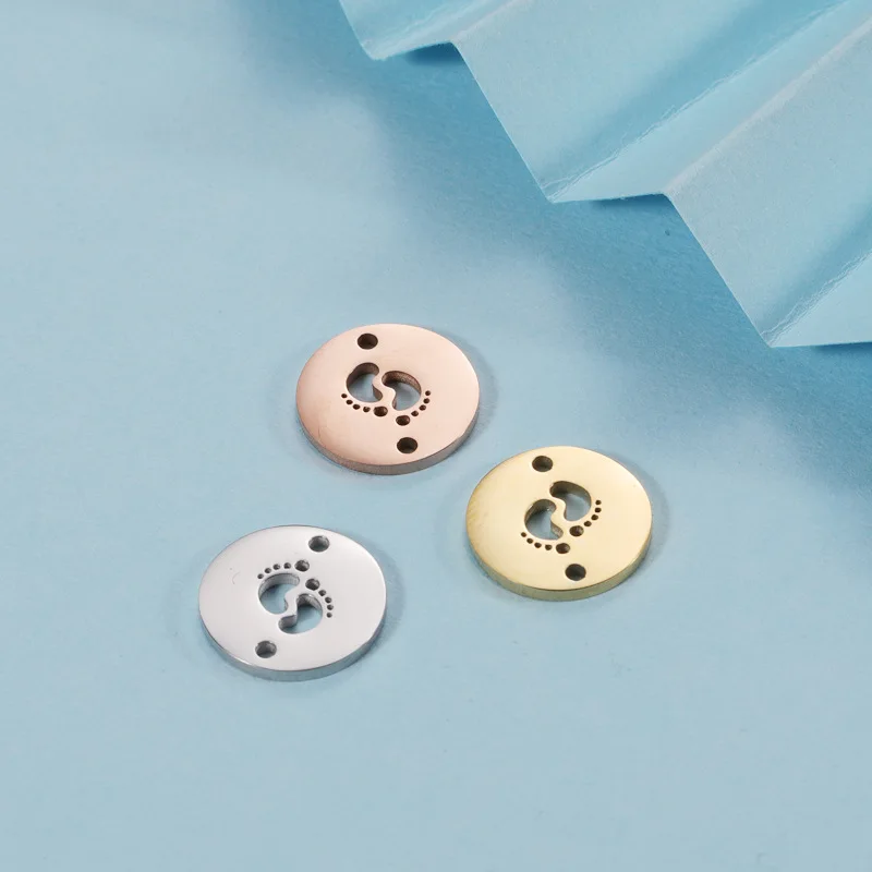 Mirror Stainless Steel Jewelry Accessories DIY Disc Double Hole Cutout Cute Little Foot Pendant For Gift, Picture shows
Mirror Stainless Steel Jewelry Accessories DIY Disc Double Hole Cutout Cute Little Foot Pendant For Gift, Picture shows