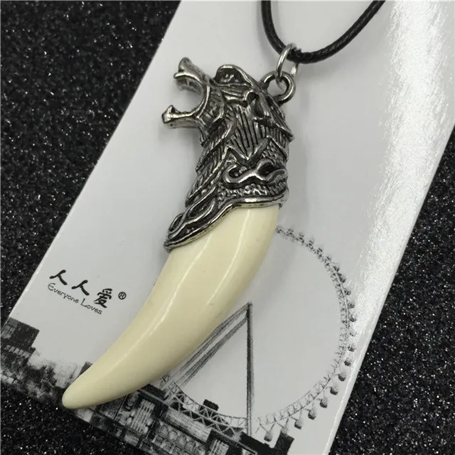 Fashion Korea Style Choker Necklace Personality Wolf Tooth Pendant Necklace Cheap price man Jewelry, As picture
Fashion Korea Style Choker Necklace Personality Wolf Tooth Pendant Necklace Cheap price man Jewelry, As picture