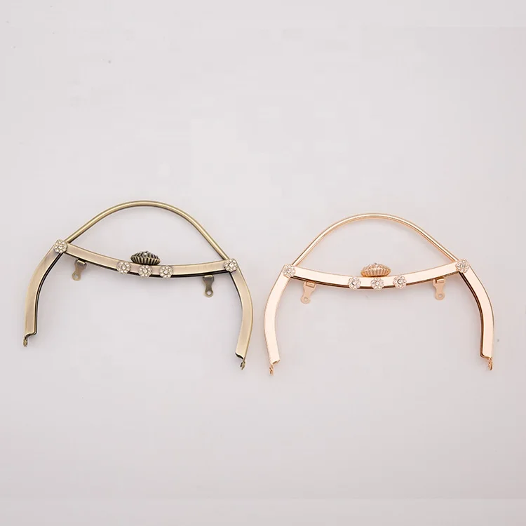 New Glossy Concave Waist Diamond Shell Gold Bronze Hand Vintage Alloy Bag Accessories, Bronze/gold 
New Glossy Concave Waist Diamond Shell Gold Bronze Hand Vintage Alloy Bag Accessories, Bronze/gold