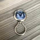 2019 Fashion logo metal zinc alloy brooch magnetic eyeglasses holder