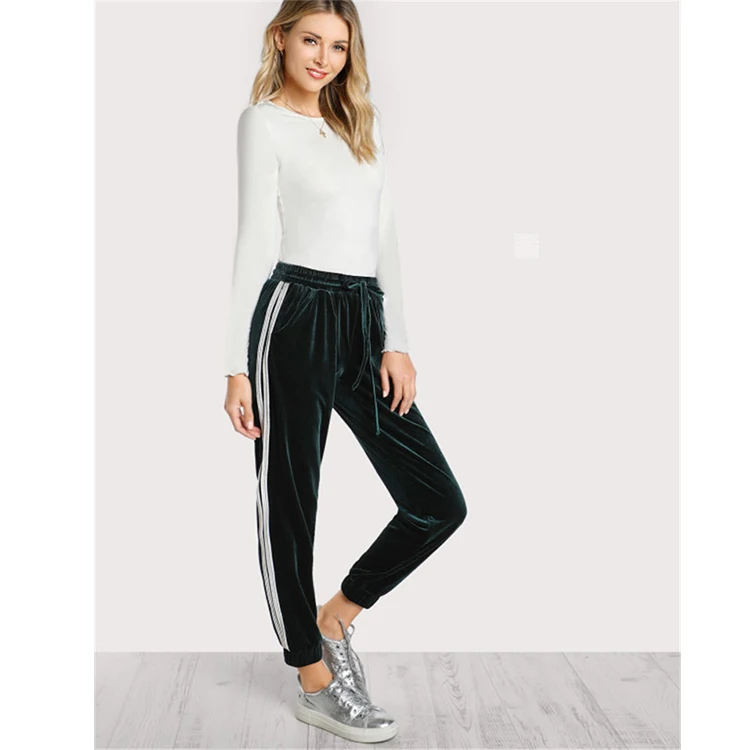 2019 New OEM Women Striped Shirred Waist Velvet Track Pants for women, Customized colors
2019 New OEM Women Striped Shirred Waist Velvet Track Pants for women, Customized colors