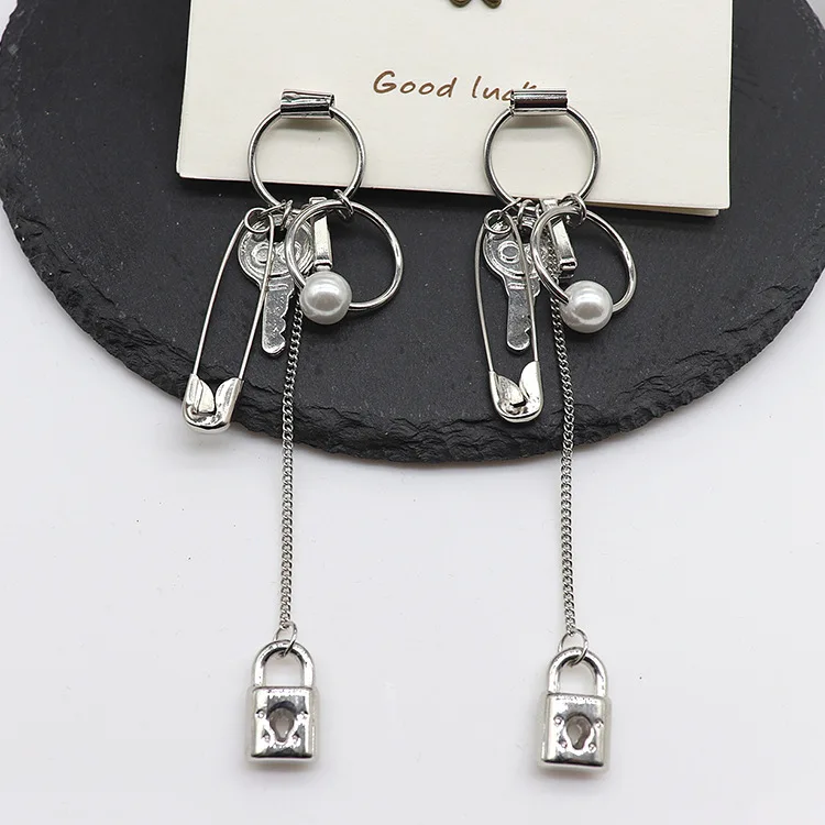 creative korean silver color stainless steel puck pearl safe pin padlock earrings lock pearl circle hoop dangle earrings women, Picture
creative korean silver color stainless steel puck pearl safe pin padlock earrings lock pearl circle hoop dangle earrings women, Picture