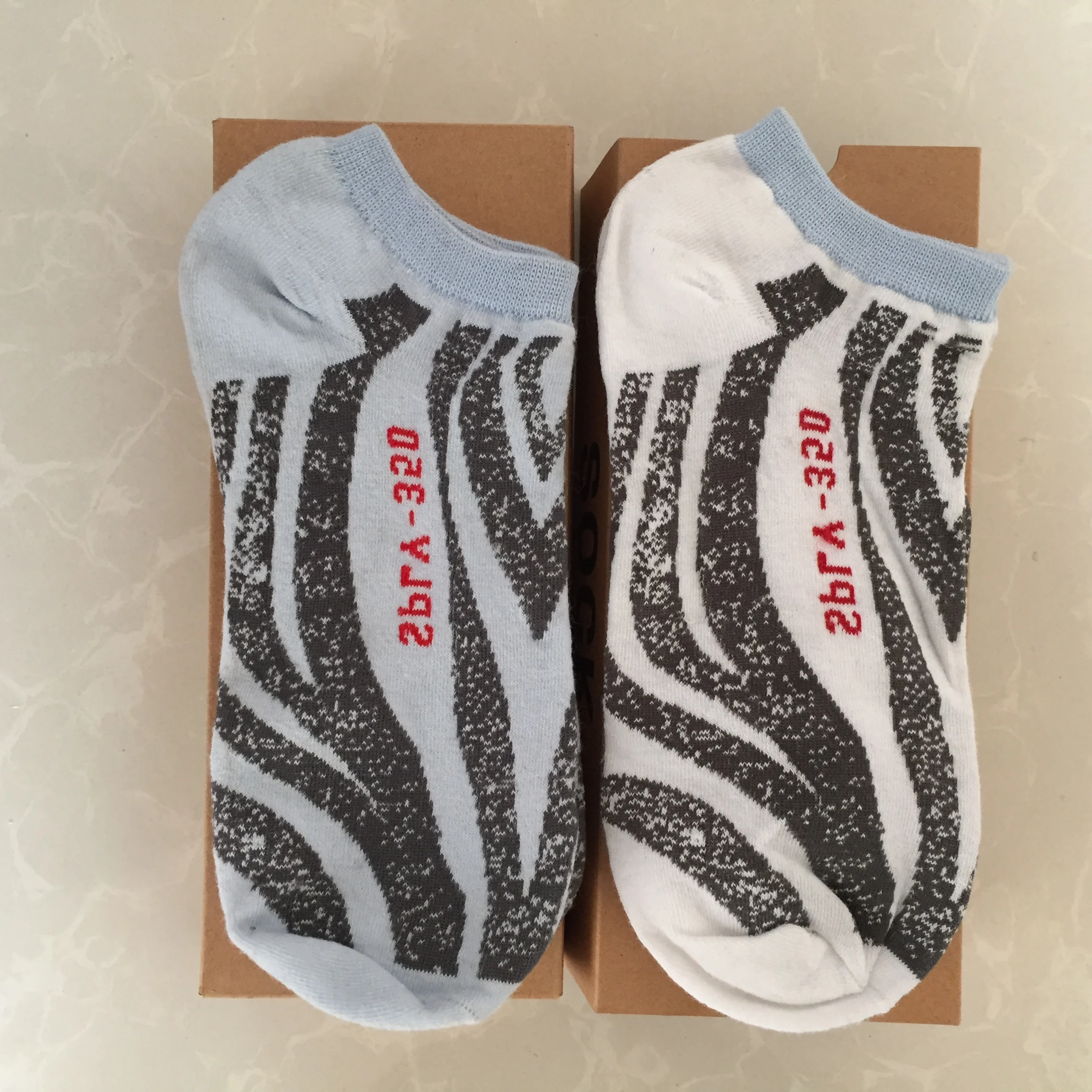 4 different colors packed in a 350 box yeezy socks for wholesale, Yeezy shoes design
4 different colors packed in a 350 box yeezy socks for wholesale, Yeezy shoes design