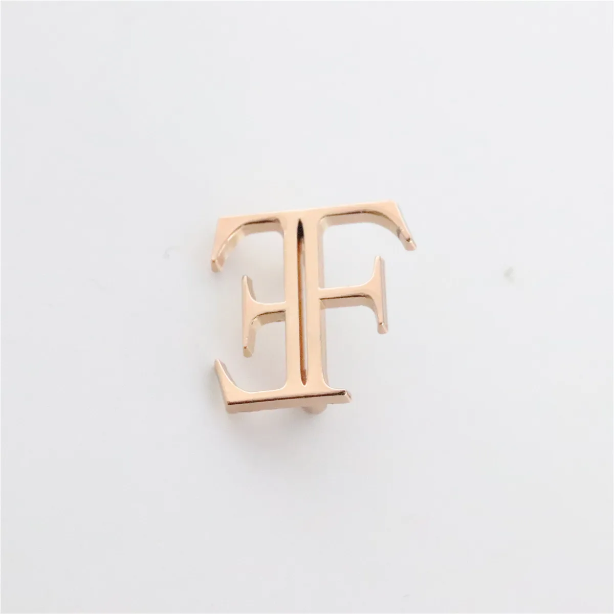 Luxury Custom Shape Logo Engraved metal Label For Bag/Garment/Handbag/Swimwear metal Tags
Luxury Custom Shape Logo Engraved metal Label For Bag/Garment/Handbag/Swimwear metal Tags