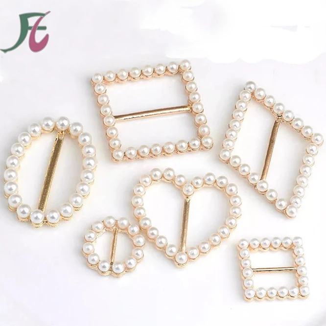 Factiry directly sale metal pearls ribbon buckle for chair cover band buckle 
Factiry directly sale metal pearls ribbon buckle for chair cover band buckle