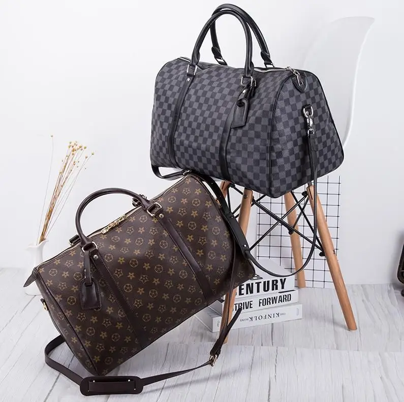 2019 Unisex super bigger travel leather printing custom duffle bag fashion logo customized with small MOQ
2019 Unisex super bigger travel leather printing custom duffle bag fashion logo customized with small MOQ